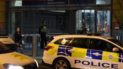 „Es war nur Angst, nackte Angst“: Drei Verletzte bei Messerattacke in Manchester – Angreifer schrie „Allah“