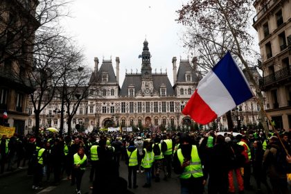 Macron verurteilt „extreme Gewalt“ bei „Gelbwesten“-Protesten