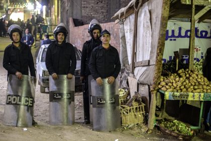 Polizist bei Entschärfung eines Sprengsatzes vor Kirche in Ägypten getötet