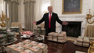 Trump gibt einen aus: Fast Food für Football-Team