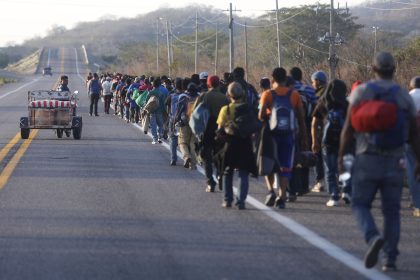 Mehr als 3000 Migranten aus Honduras auf dem Weg Richtung USA