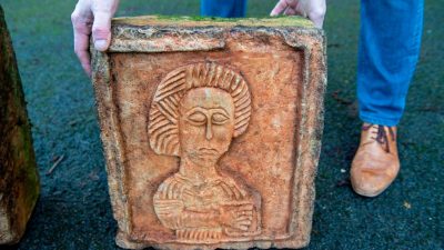 Kunstdetektiv findet 1.400 Jahre alte Reliefs aus Spanien in London wieder