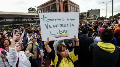 USA ziehen Diplomaten teilweise aus Venezuela ab