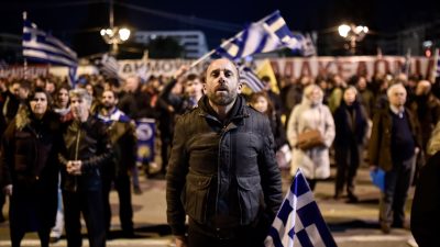Heftige Proteste in Athen – Abstimmung verschoben
