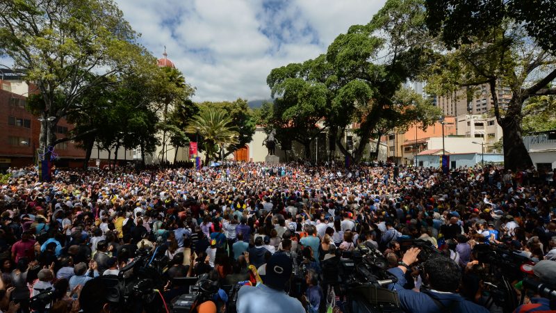 Zusammenfassung Venezuela – Aufruf zu Großdemonstrationen gegen Maduro