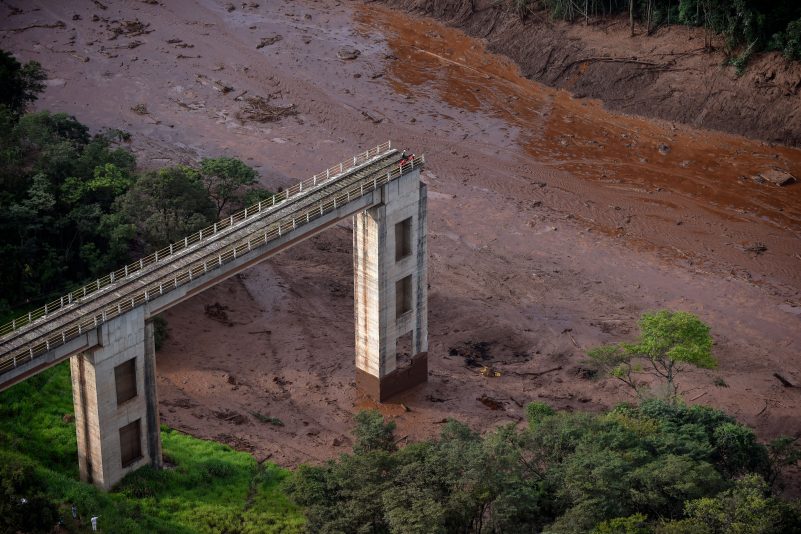 Nach Dammbruch in Brasilien: Helfer finden immer mehr Tote