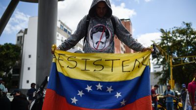 Maduro und Guaidó buhlen um Unterstützung des Militärs