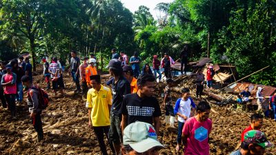 Rettungskräfte stellen Suche nach Vermissten in Goldmine in Indonesien ein
