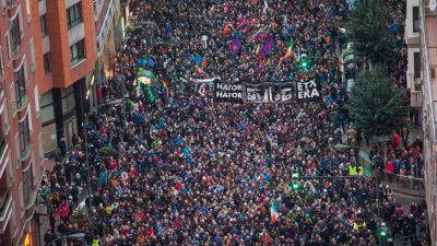 Zehntausende im Baskenland demonstrieren für Verlegung von ETA-Häftlingen