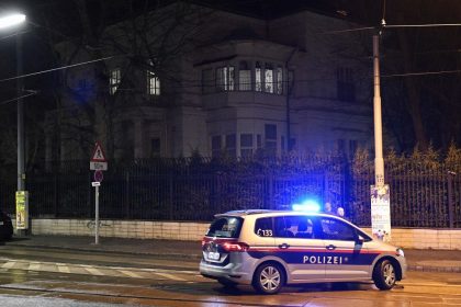 Überfall auf Klosterkirche – Wiener Polizei veröffentlicht Phantombild: Wer kennt diesen Mann?