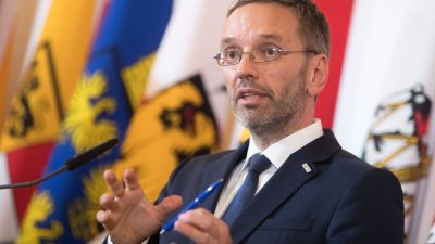 Österreichs Kanzler will FPÖ-Innenminister Kickl loswerden