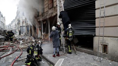 Explosion in einer Bäckerei im Einkaufsviertel von Paris nach einem Gasleck