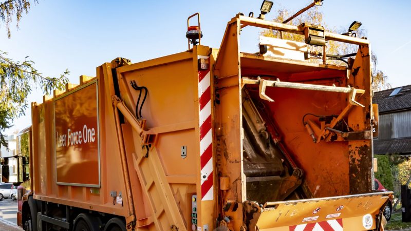 Hannover: Müllwagen fährt 11-jähriges Mädchen tot – Fahrerflucht