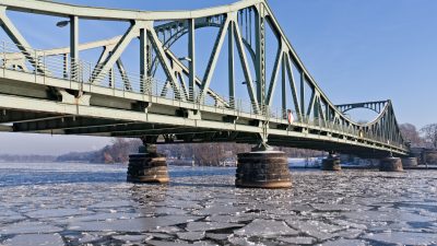 Kommunale Spitzenverbände: Brücken schlagen statt Wirtschaftssystem angreifen