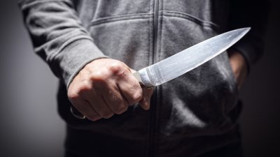 München: Wenn der Messer-Psycho mittags klingelt – Polizeizugriff nach Sofortfahndung