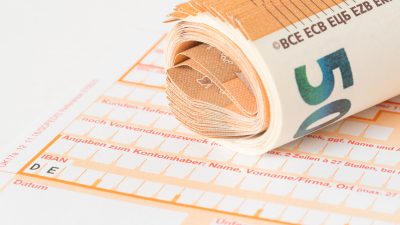 Hohe Gebühren, schlechter Wechselkurs: Kosten für Auslandsüberweisungen bei Banken deutlich angestiegen