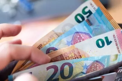 Beratung im Bundestag über Bargeld: „Per Gesetzentwurf Bargeldnutzung garantieren“