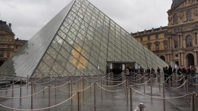 Furcht vor Coronavirus: Pariser Louvre bleibt geschlossen – Internationale Buchmesse „Livre Paris“ abgesagt
