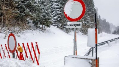 Drei deutsche Skiwanderer bei Lawinenabgang in Österreich ums Leben gekommen – Wetterlage angespannt