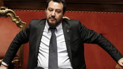Salvini : „In Italien gibt es jetzt eine Regierung, die die Grenzen verteidigt“