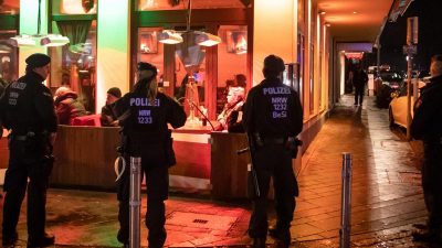 Ex-Polizist enthüllt: Wie die Polizei Prostitution, Drogen- und Waffenhandel fördert – auf Weisung der Politik
