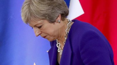 May zu neuen Brexit-Gesprächen in Brüssel