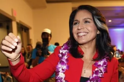 Ex-Kongressabgeordnete Tulsi Gabbard verlässt Demokraten: „Elitäre Clique von Kriegstreibern“