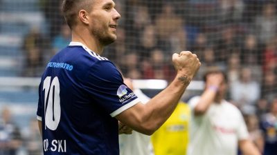 Döner, Gold-Steak, FC & Bundesliga: Podolski in Plauderlaune