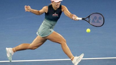 Kerber marschiert am Geburtstag souverän ins Achtelfinale