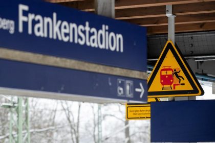 Zwei Jugendliche tödlich von S-Bahn überrollt: Polizei ermittelt gegen zwei 17-Jährige