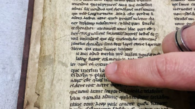 Vergessene Pergamente über König Artus und Merlin in britischer Bibliothek entdeckt