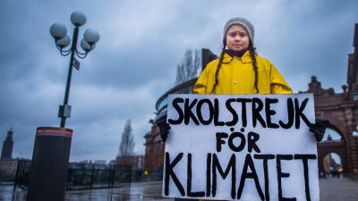 „Wir sind heißer als das Klima“: Greta Thunberg führt „Schulstreik“ in Paris an