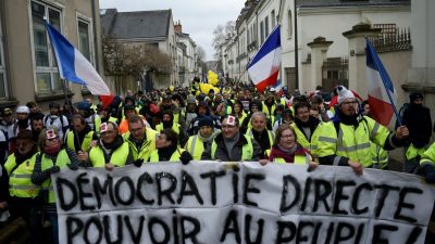 Rund 60.000 „Gelbwesten“ demonstrieren erneut gegen Präsident Macron