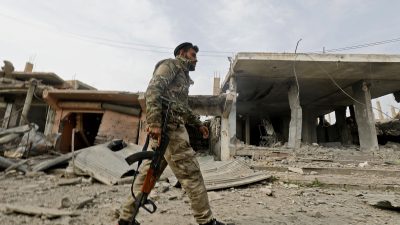 US-geführte Anti-IS-Koalition setzt Einsatz im Irak aus – Soleimani stand auf der Terrorliste der EU