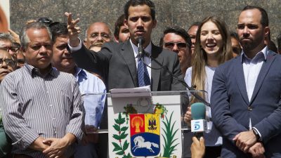 Guaidó sucht Unterstützung des Militärs bei Hilfslieferungen