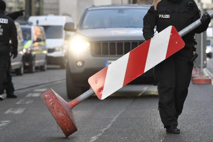Chinas Außenminister und der ukrainische Staatschef kommen nach München