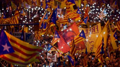 Barcelona: Massenprotest gegen Prozess gegen katalanische Separatisten