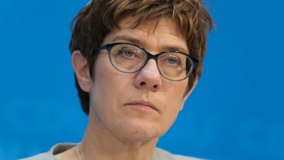 Kramp-Karrenbauer erteilt Sozialstaatskonzept der SPD eine Absage