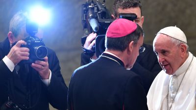 Papst eröffnet Vatikan-Gipfel zu Kindesmissbrauch: Welt erwartet „konkrete Maßnahmen“