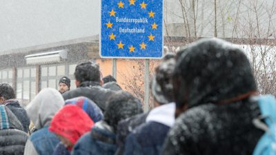 Bosbach fragt CDU: Soll das Wort „Asyl“ an der Grenze auch künftig alle vorgeschriebenen Einreiseformalitäten ersetzen?
