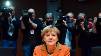 „Ein klares Nein“: Kanzlerin Merkel dementiert Gerüchte über Rücktritt