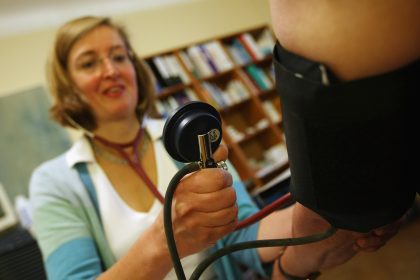 Spahn plant Prämien für Hausarzt-Behandlung