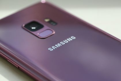 Samsung rüttelt den Smartphone-Markt mit faltbarem 2000-Dollar-Gerät auf