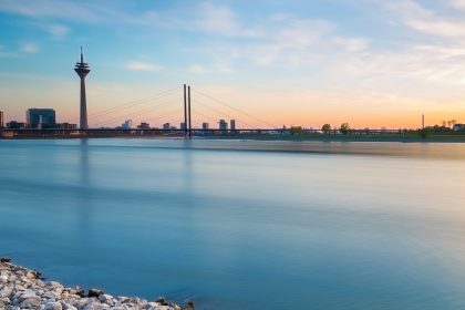 Surfer verunglückt tödlich auf dem Rhein