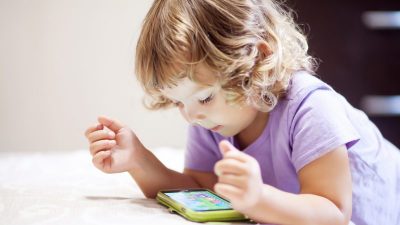 SPD und Grüne gegen Handy-Verbot für Kinder unter 14 Jahren