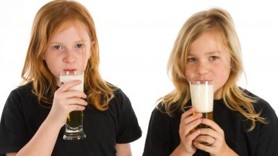 Staatliches Schulprojekt: Schüler in Brandenburg sollen im Unterricht Hochprozentiges trinken