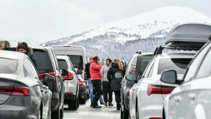 Schneechaos auf der Brennerautobahn, Straßen- und Bahnverkehr noch eingeschränkt