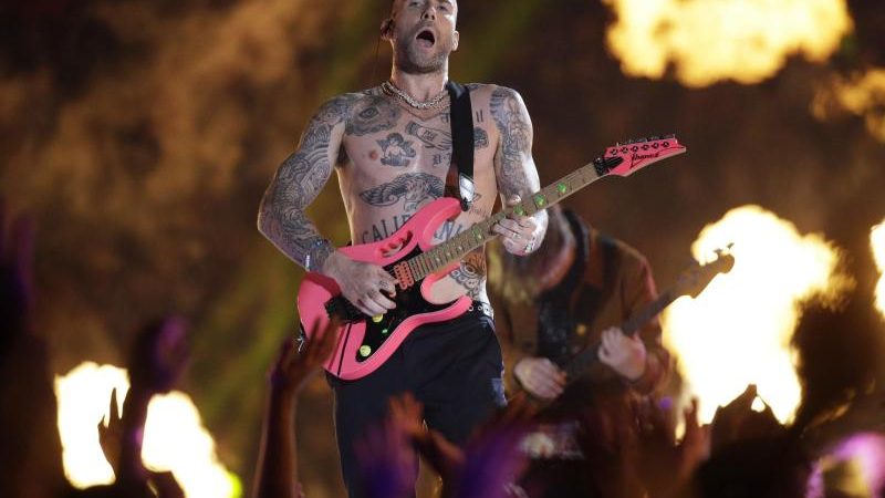 Maroon 5 bieten müden Pop-Rock beim Super Bowl