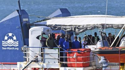 EU-Innenminister suchen Lösung für Schiffe von privaten „Flüchtlingsrettern“
