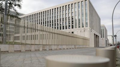 Merkel eröffnet offiziell neue BND-Zentrale